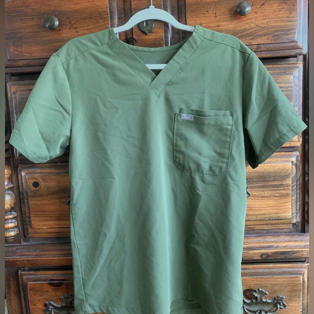 Figs olive green scrub top - small
